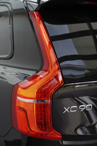 Volvo XC90 Recharge Ultra T8 dark AWD Ansicht 12