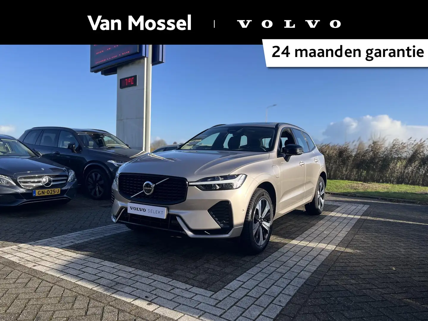 Volvo XC60 T6 Plug-in hybrid AWD Plus Dark Grau - 1