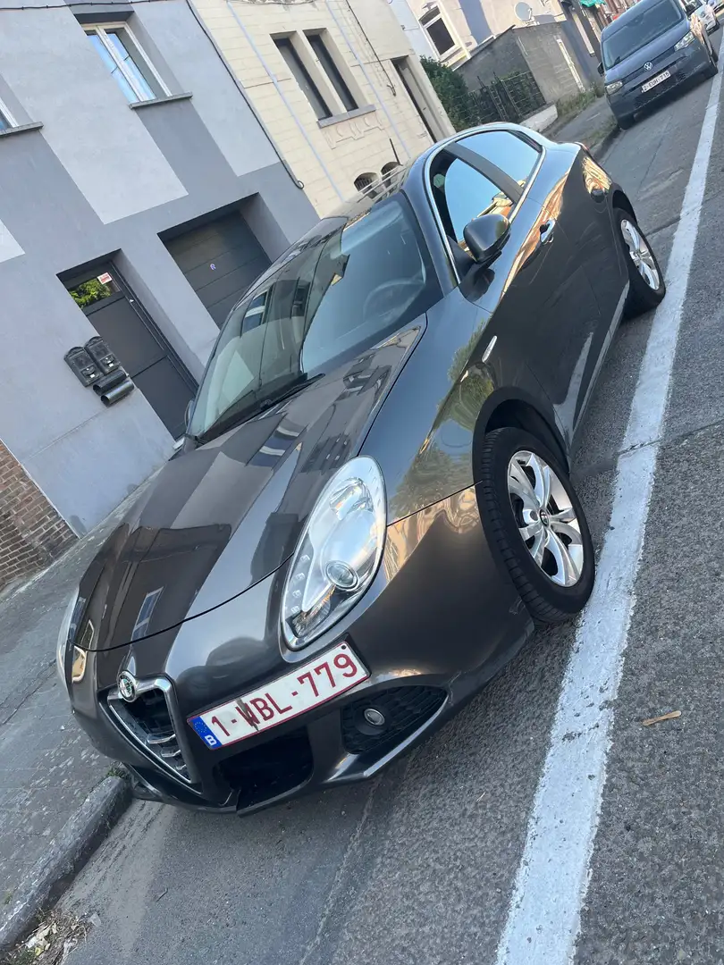 Alfa Romeo Giulietta Giulietta 1.6 JTD M-Jet Distinctive Start Gris - 1