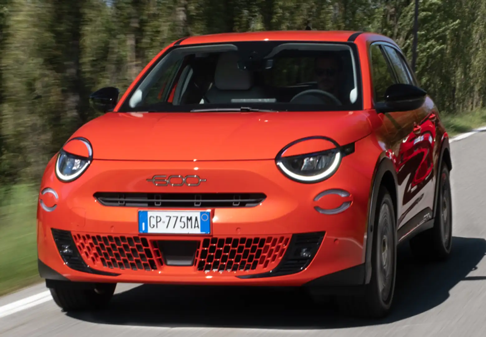 Fiat 600 1.2 MHEV DDCT 74kW Rojo - 2
