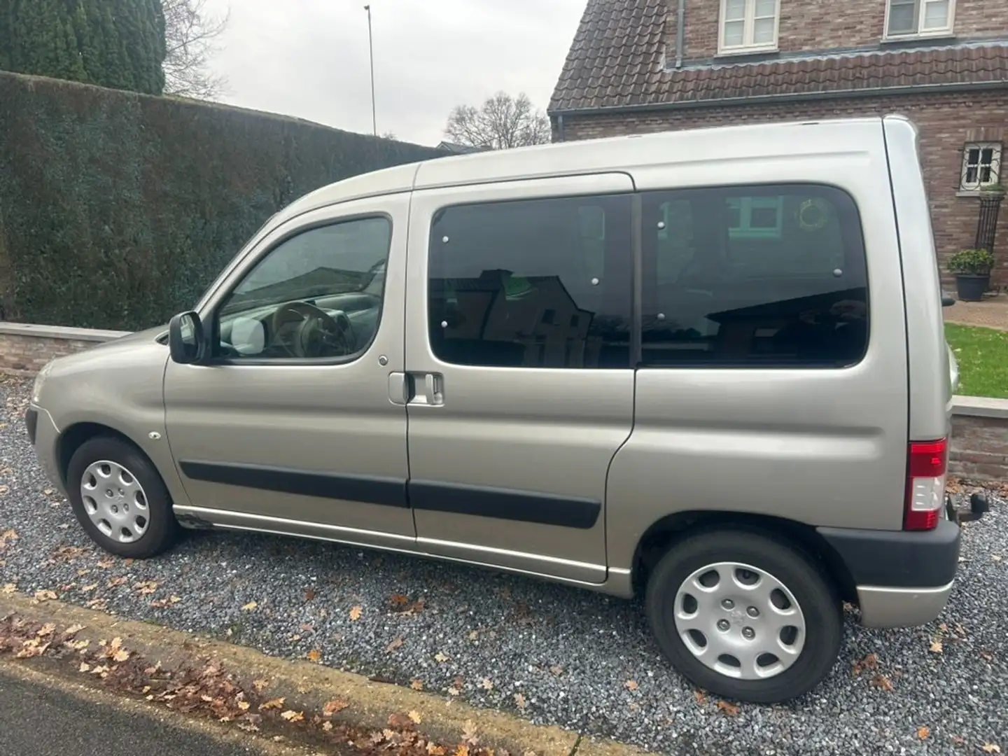 Peugeot Partner Partner HDi 90 Tendace Argent - 1