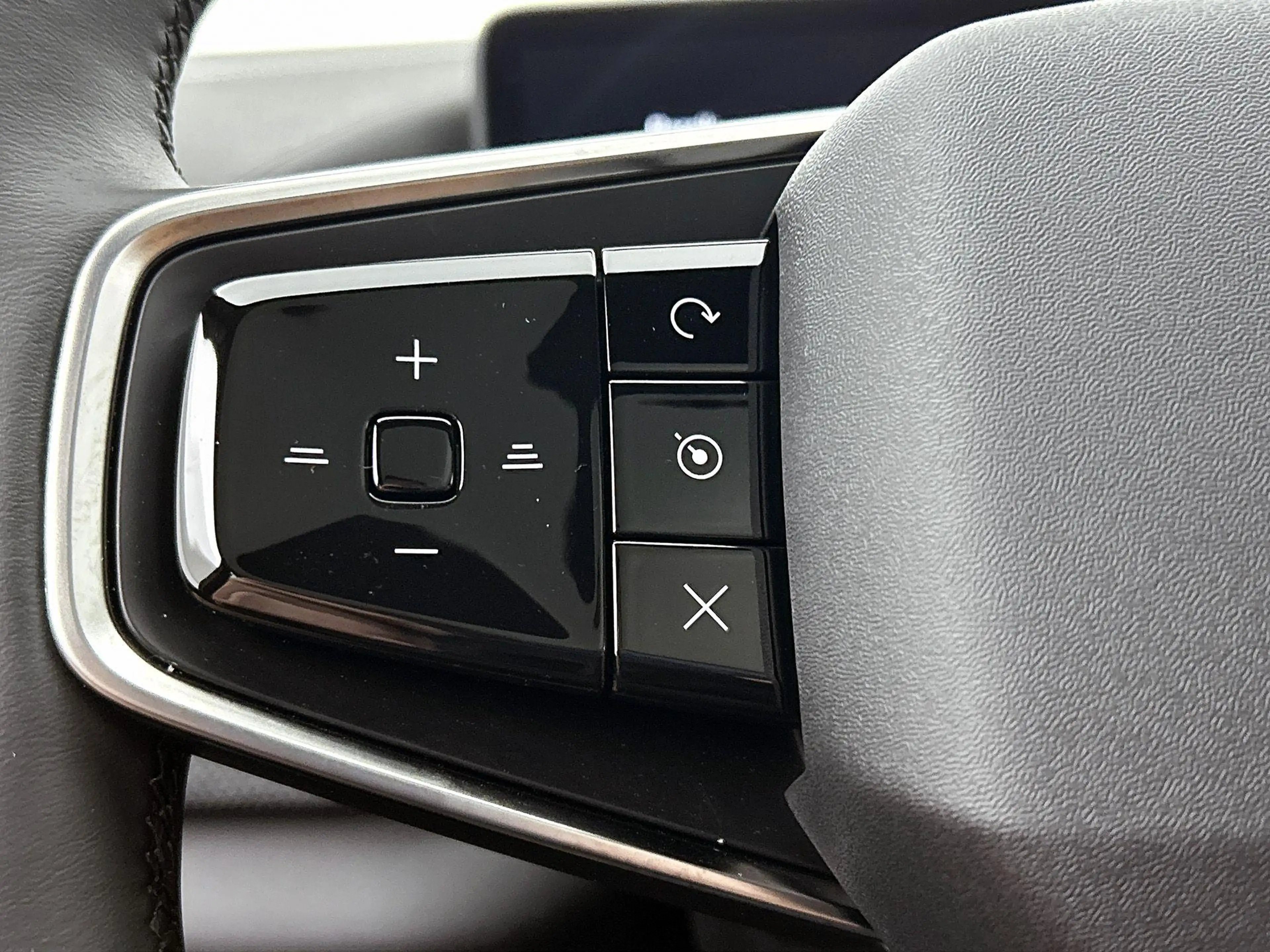 Polestar 4 Long Range Single motor 100 kWh — photo 6