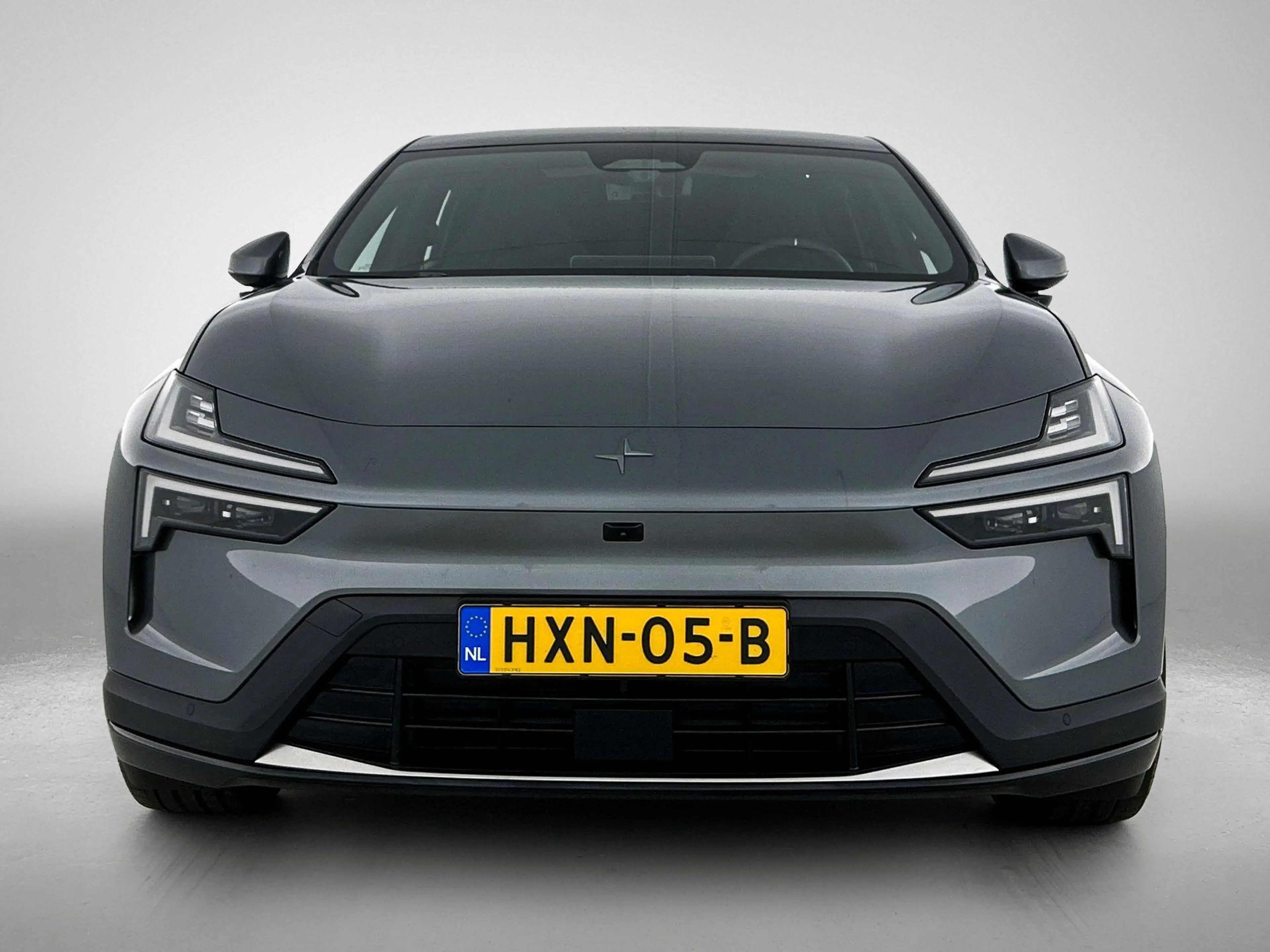 Polestar 4 Long Range Single motor 100 kWh — photo 5