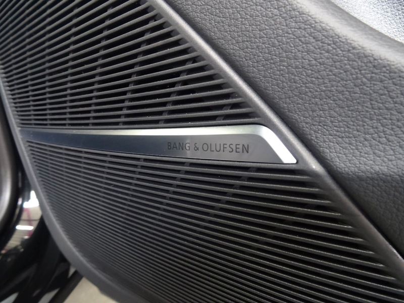 Audi Q8 50 TDI QUATTRO*S-LINE*MODELPFLEGE*LASER*VOLL* — photo 14