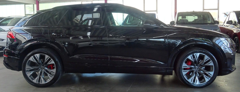 Audi Q8 50 TDI QUATTRO*S-LINE*MODELPFLEGE*LASER*VOLL* — photo 5