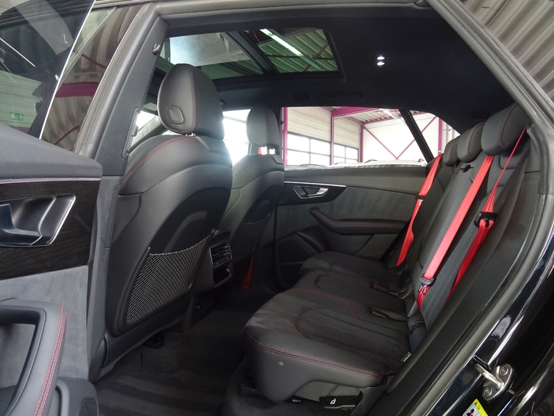 Audi Q8 50 TDI QUATTRO*S-LINE*MODELPFLEGE*LASER*VOLL* — photo 11