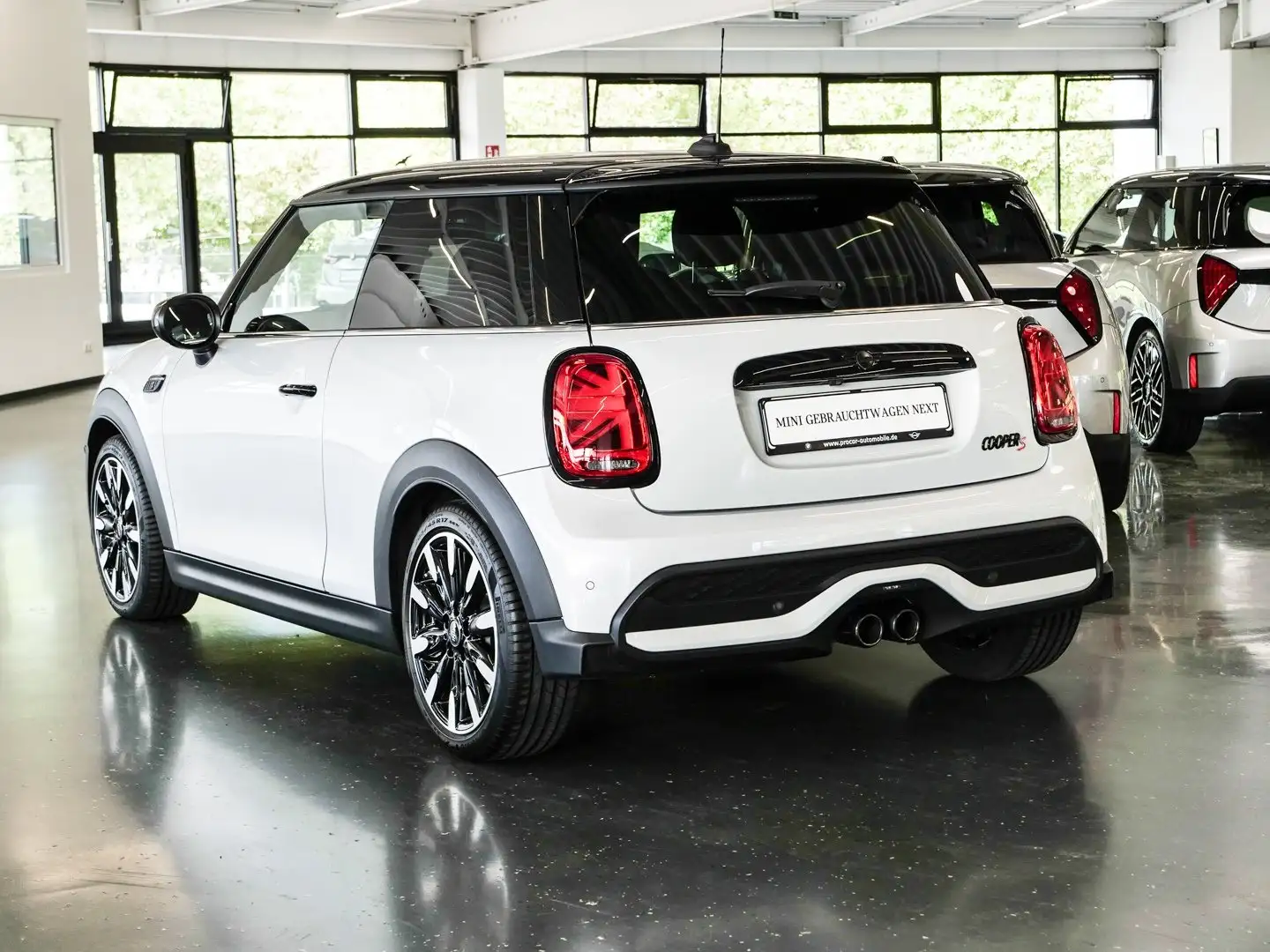 MINI Cooper S Classic Trim Aut LED h&k RFK+PDC 17" Weiß - 2