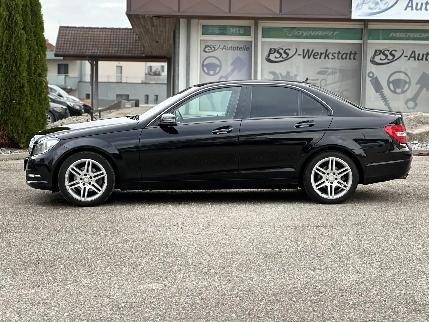 Mercedes-Benz C 200 C 200 CDI BlueEfficiency (204.001) Schwarz - 2