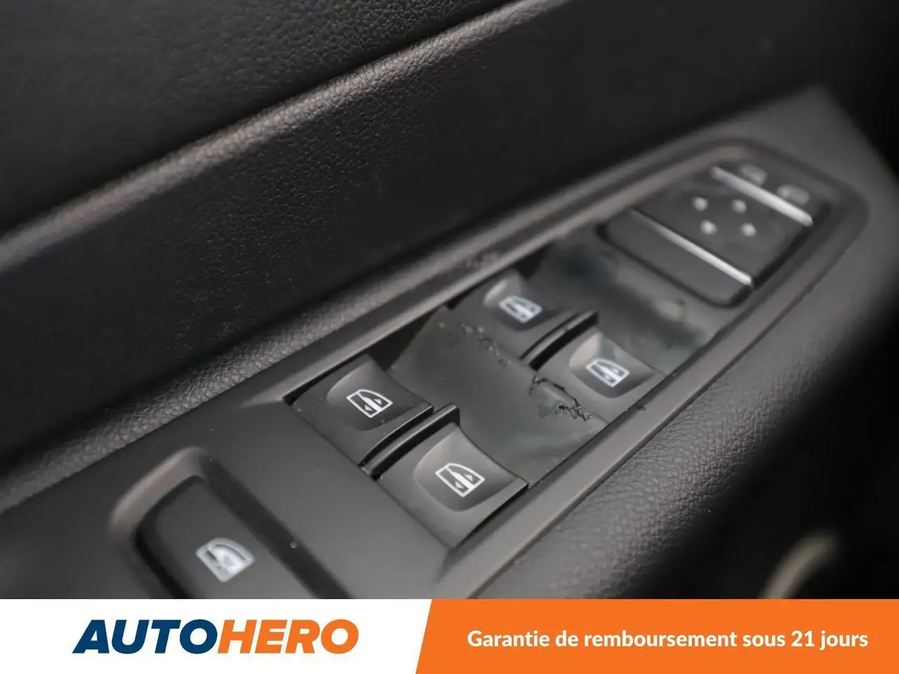 Renault Captur — photo 30