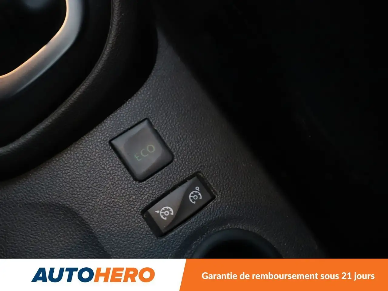Renault Captur — photo 27