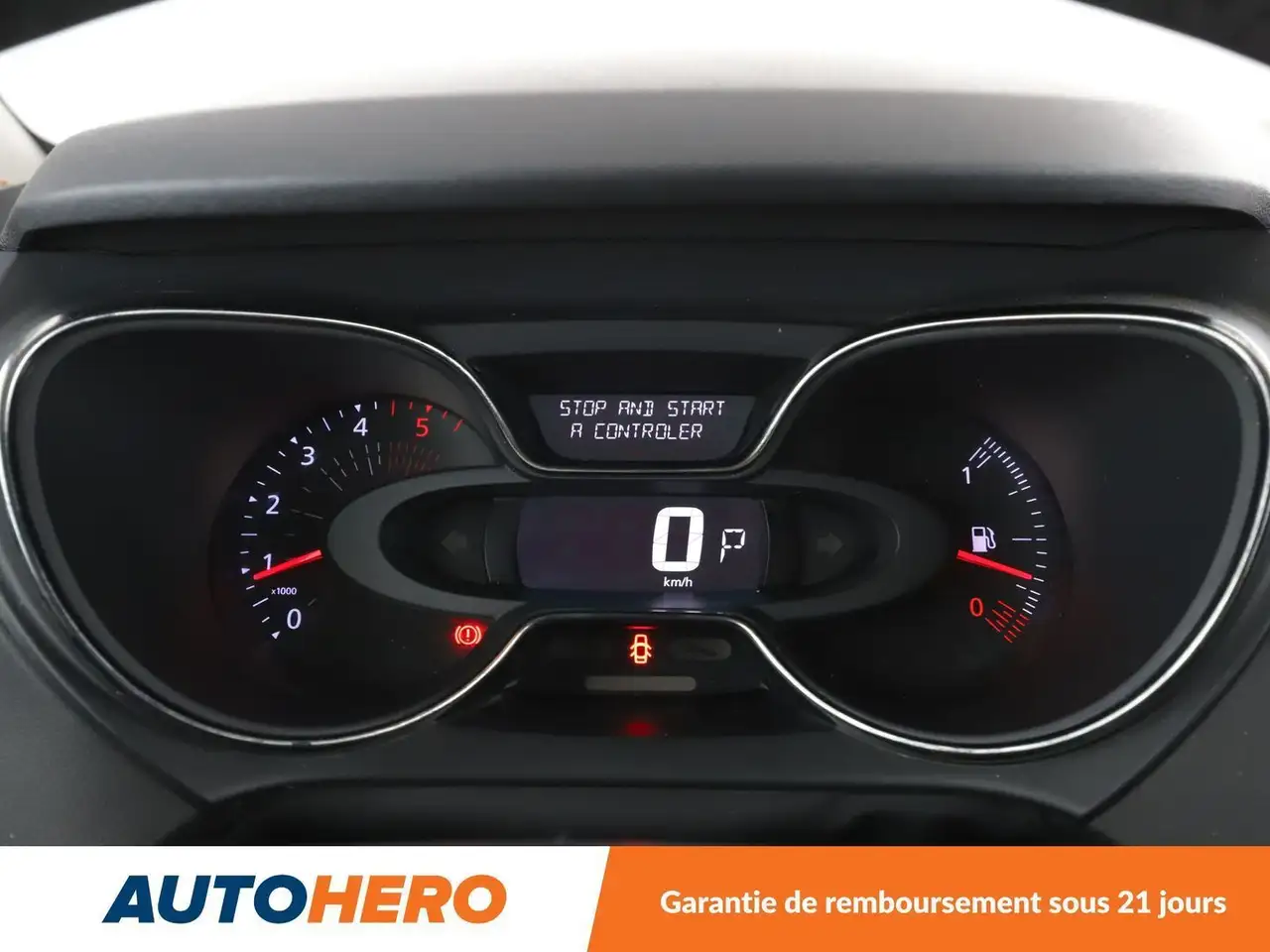 Renault Captur — photo 20