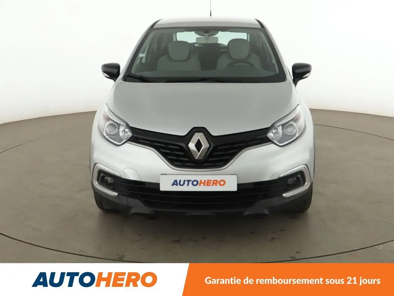 Renault Captur — photo 9
