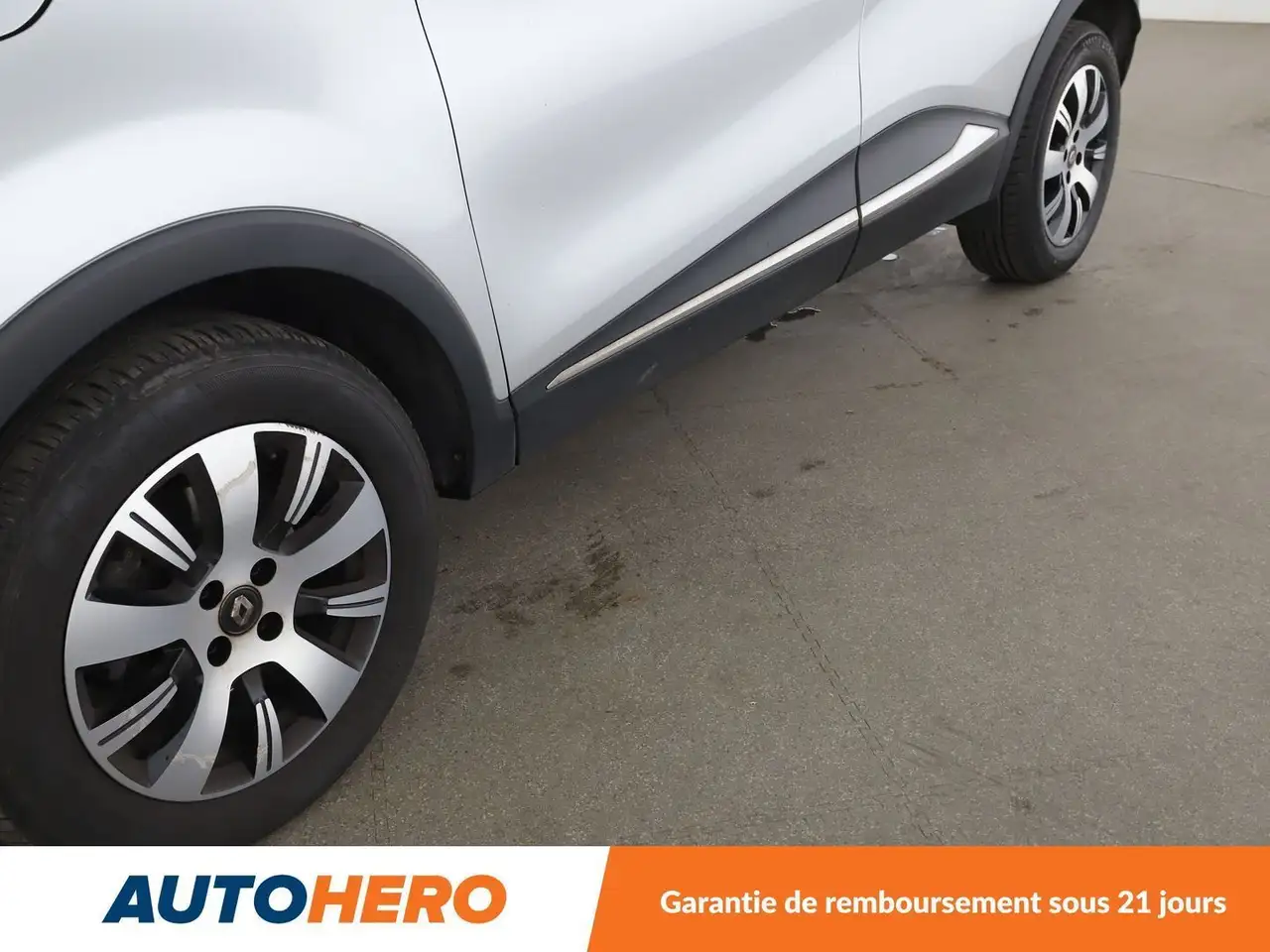 Renault Captur — photo 32