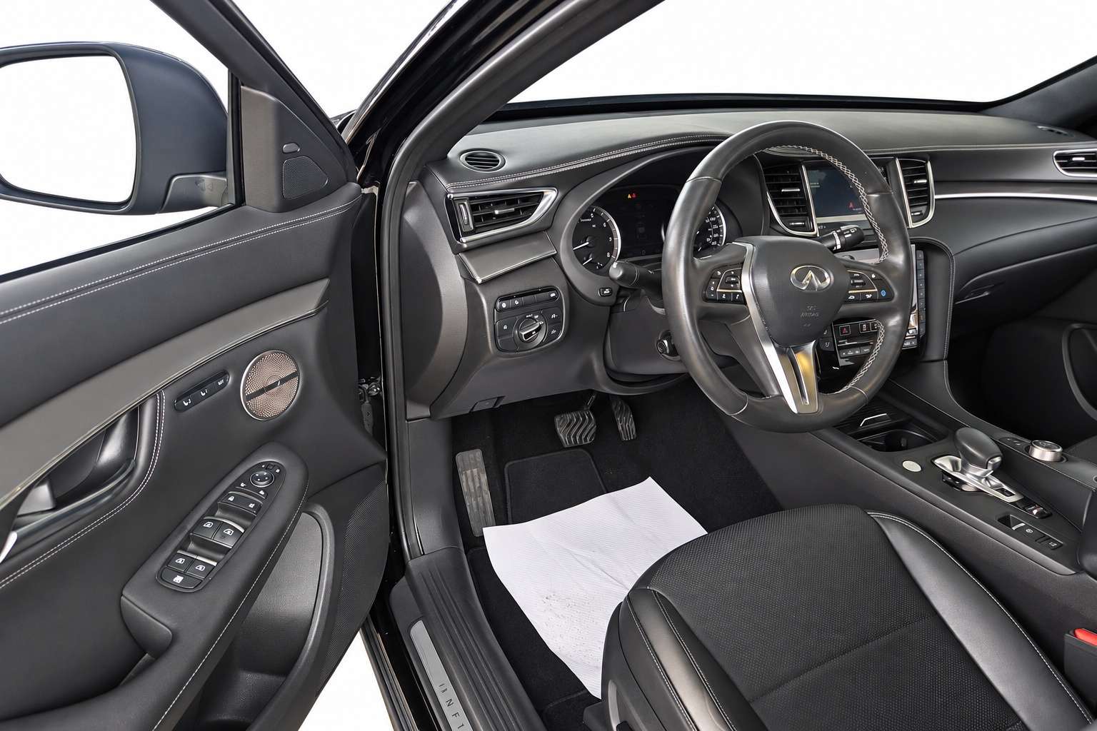 2023 Infiniti QX55 — photo 2