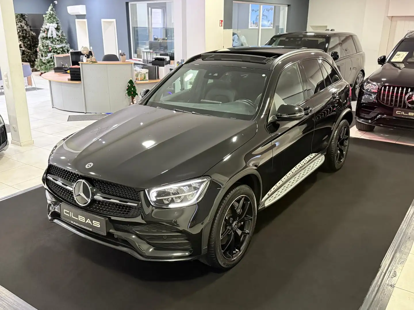 Mercedes-Benz GLC 300 e AMG-Line 4M*PANO*KAM*DIST*STHZ*LED*DAB Noir - 1