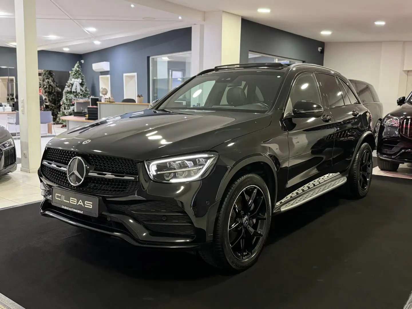 Mercedes-Benz GLC 300 e AMG-Line 4M*PANO*KAM*DIST*STHZ*LED*DAB Noir - 2