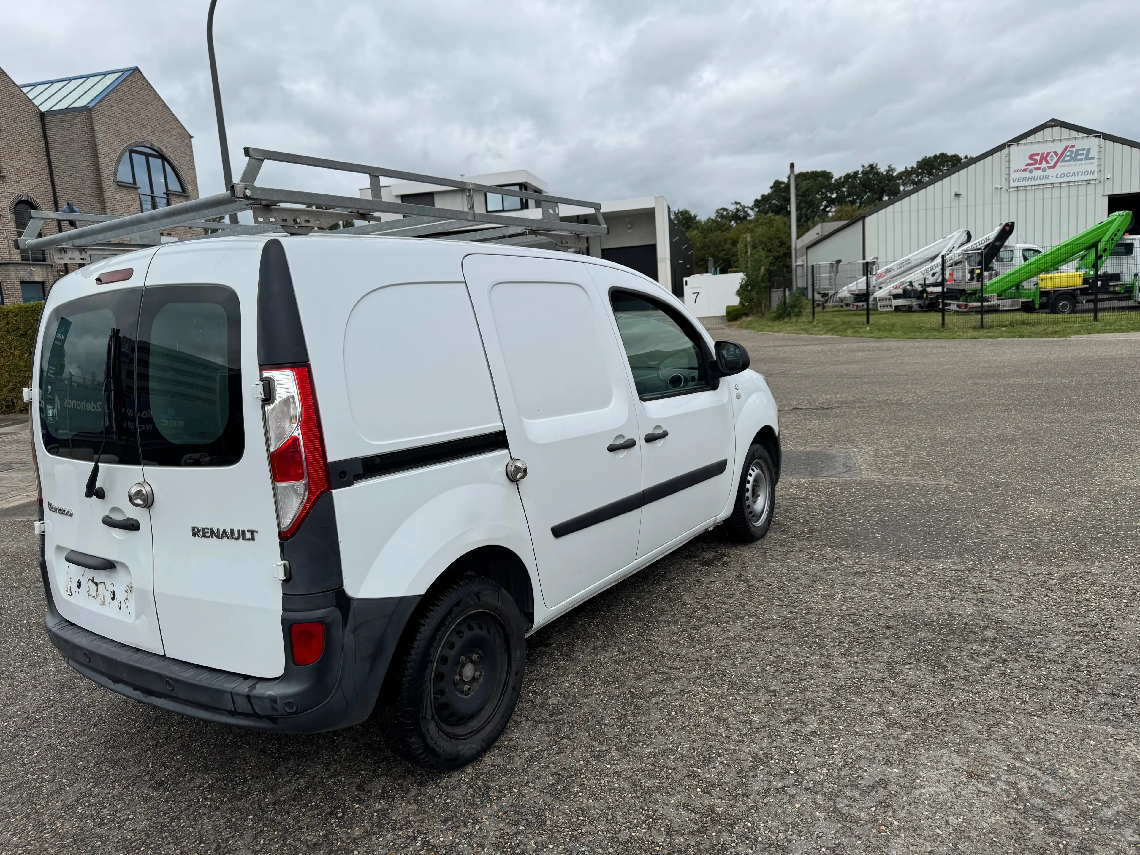 Renault Kangoo — photo 4