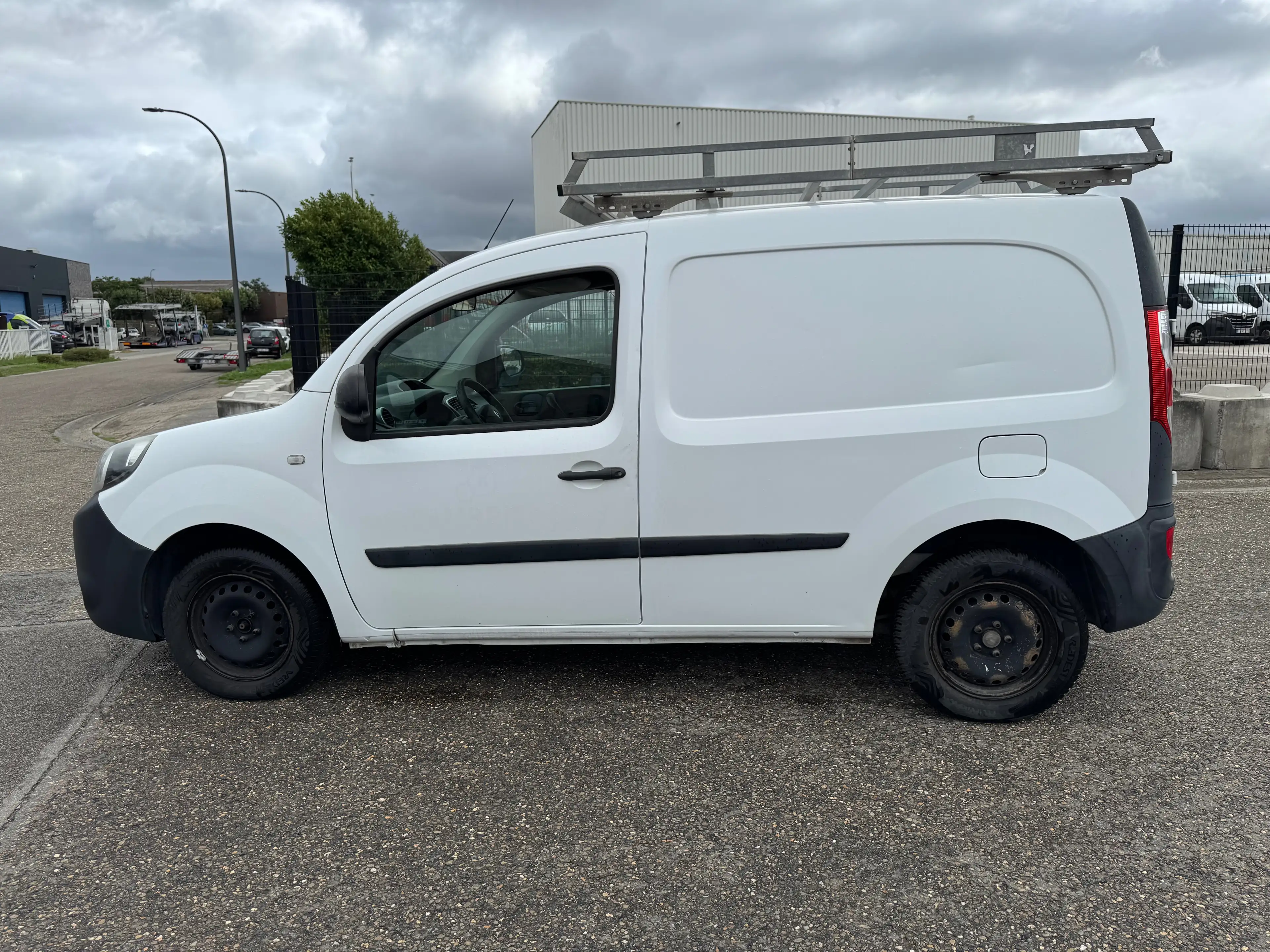 Renault Kangoo — photo 7