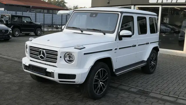 Mercedes-Benz G 500