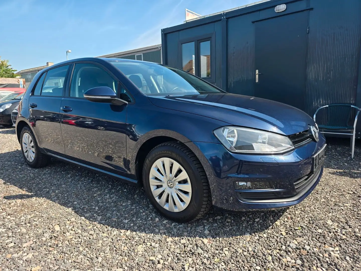 Volkswagen Golf VII Lim. Trendline BMT Blau - 2