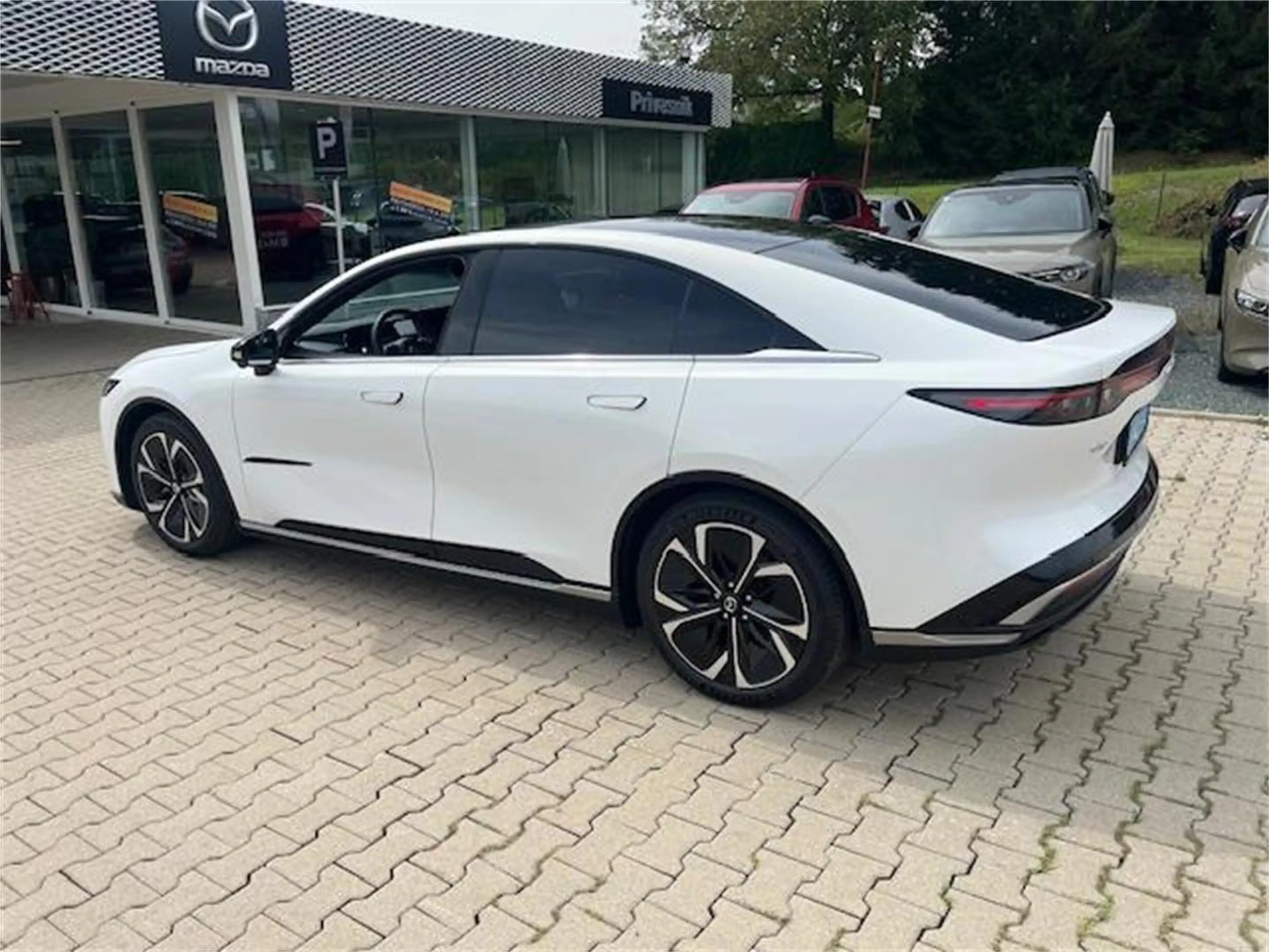 Mazda 6e 68,8kWh SR Takumi Jahreswagen inkl. Winterräder — photo 4