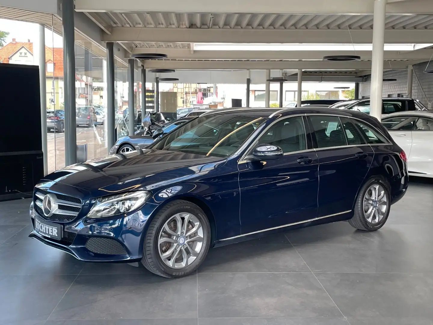 Mercedes-Benz C 200 T d G-Tronic Plus Avantgarde Distronic LED Blau - 1