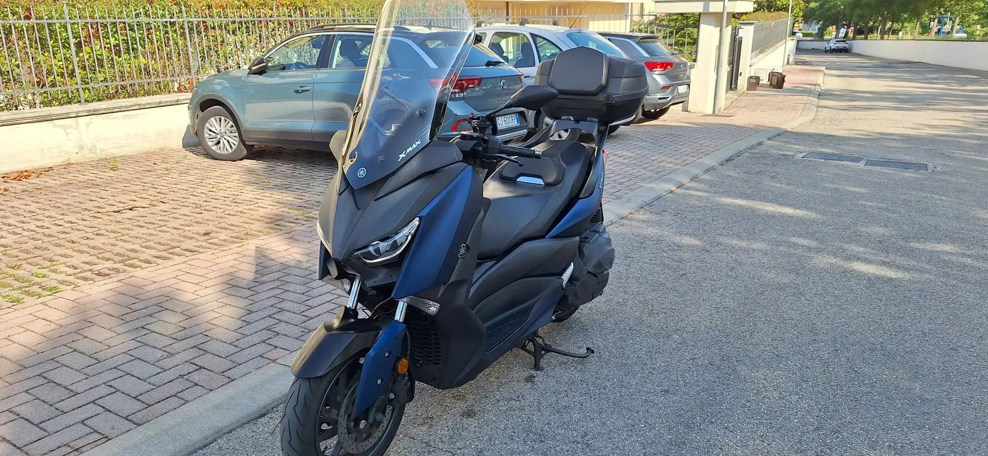 Yamaha X-Max 400 Blu/Azzurro - 2