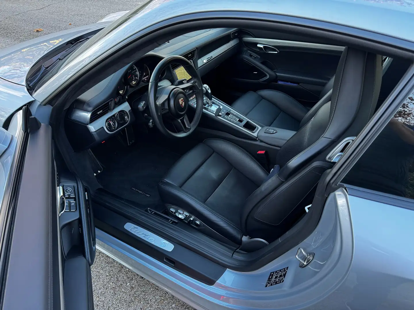 Porsche 911 911 Turbo S Coupé PDK Plateado - 2