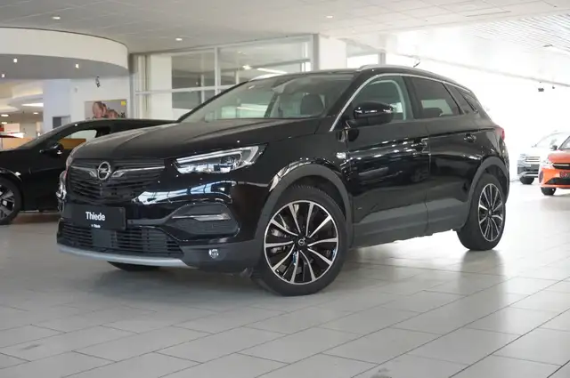 Opel Grandland X view 3