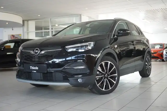 Opel Grandland X view 4