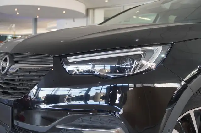 Opel Grandland X view 5