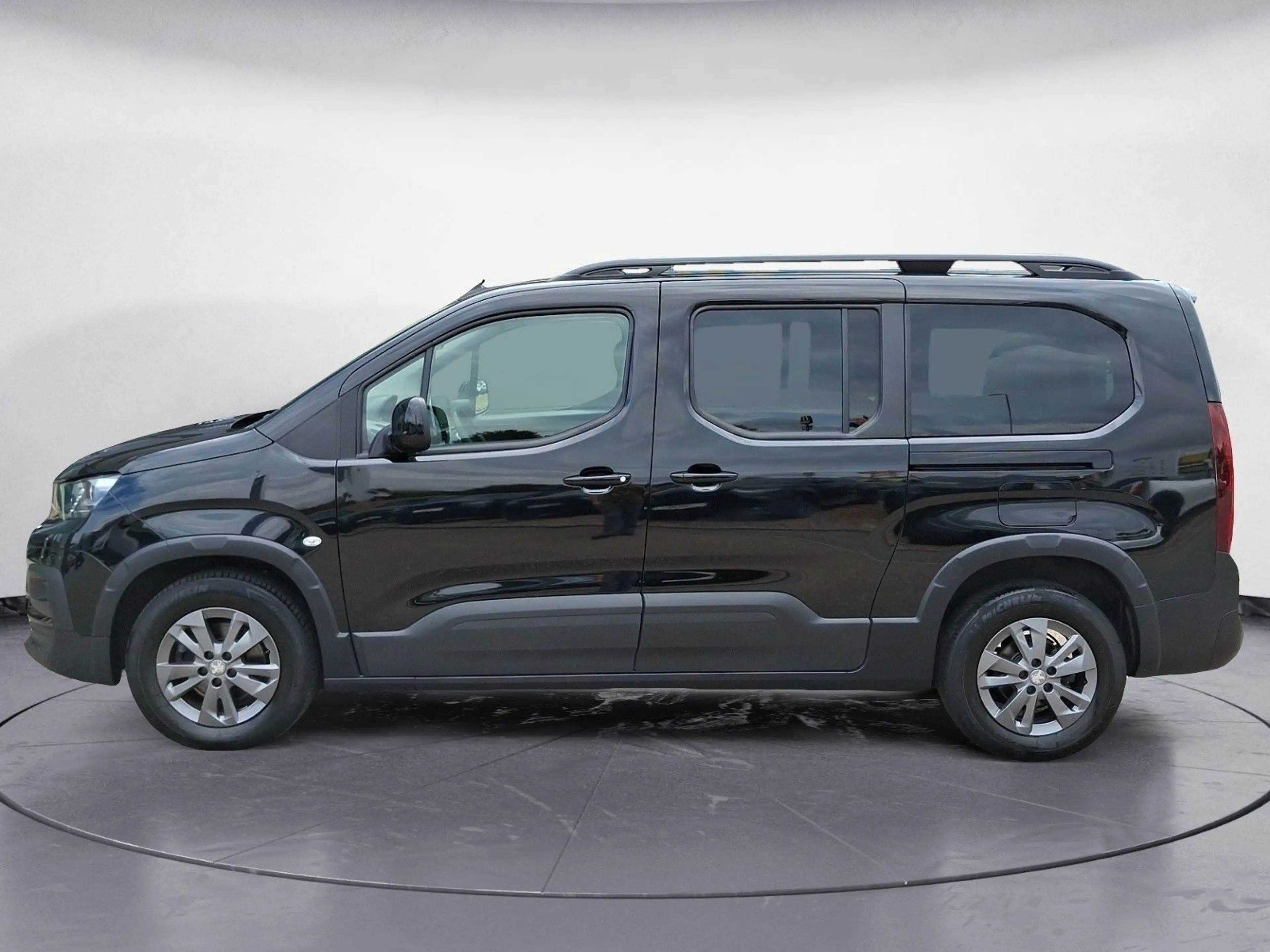 Peugeot Rifter L2 Allure P BlueHDi 130 Sitzheizung, Temp — photo 2