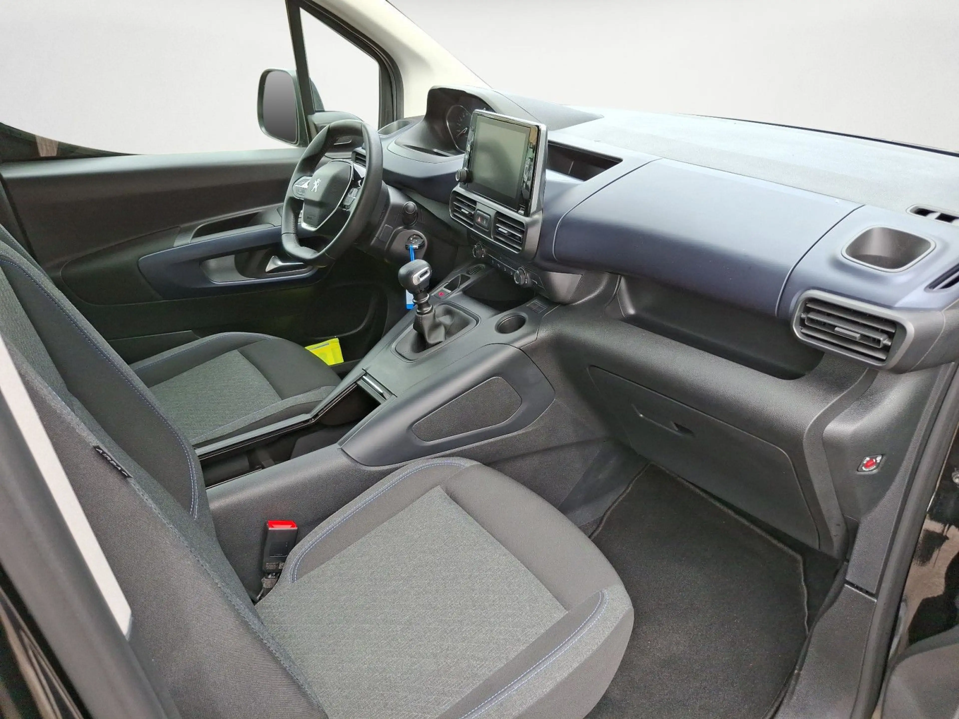 Peugeot Rifter L2 Allure P BlueHDi 130 Sitzheizung, Temp — photo 12