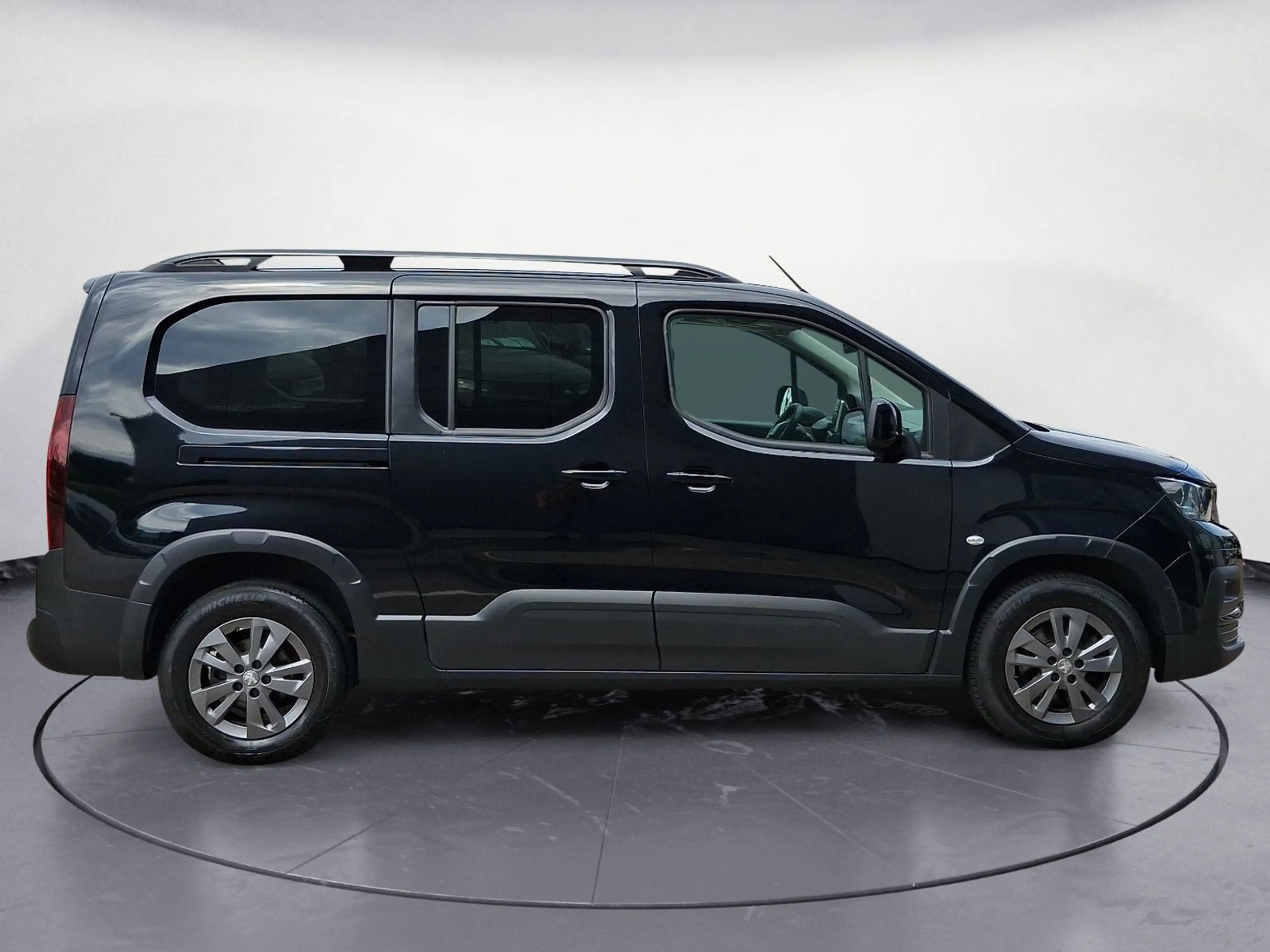 Peugeot Rifter L2 Allure P BlueHDi 130 Sitzheizung, Temp — photo 5