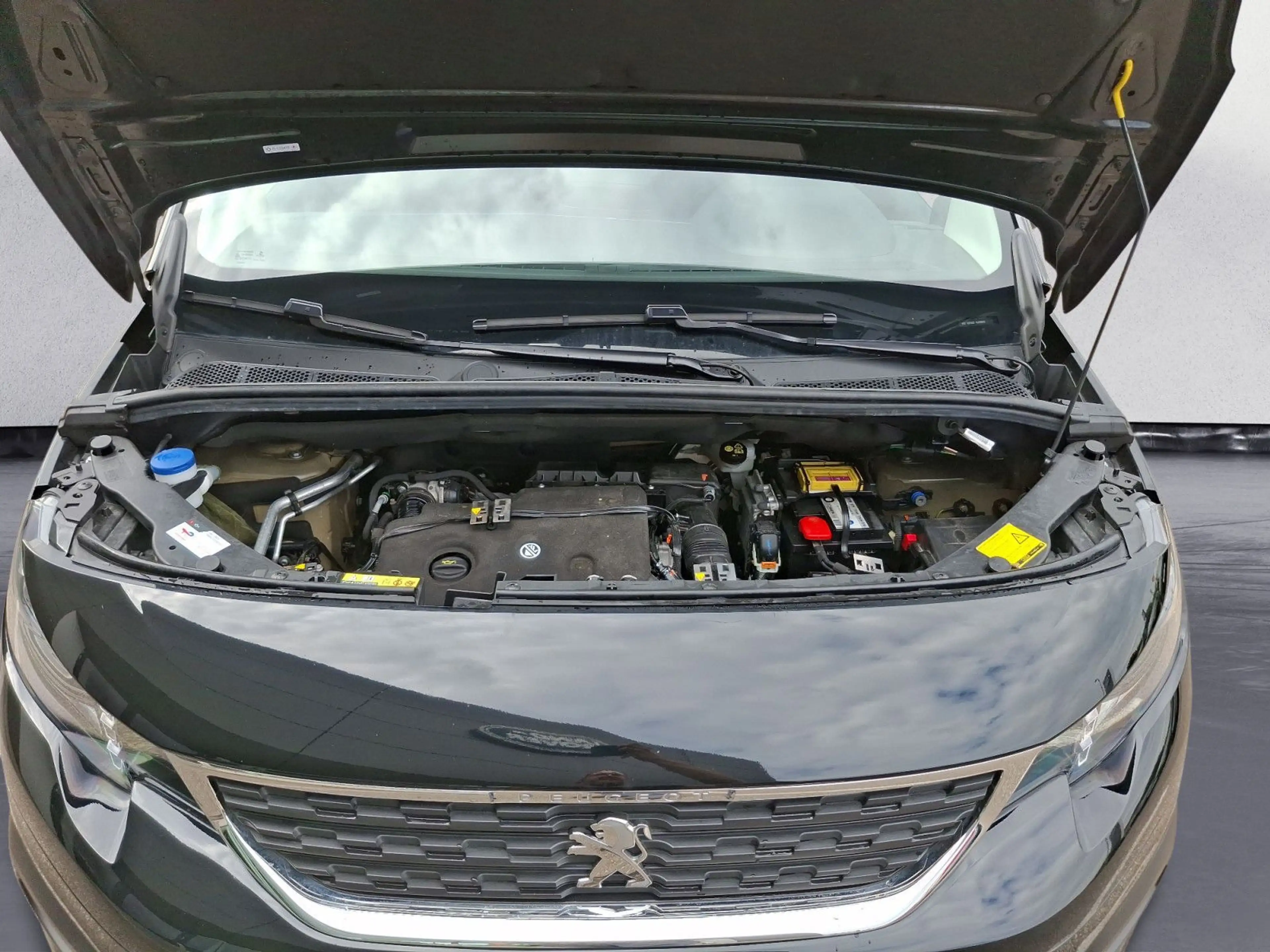 Peugeot Rifter L2 Allure P BlueHDi 130 Sitzheizung, Temp — photo 15