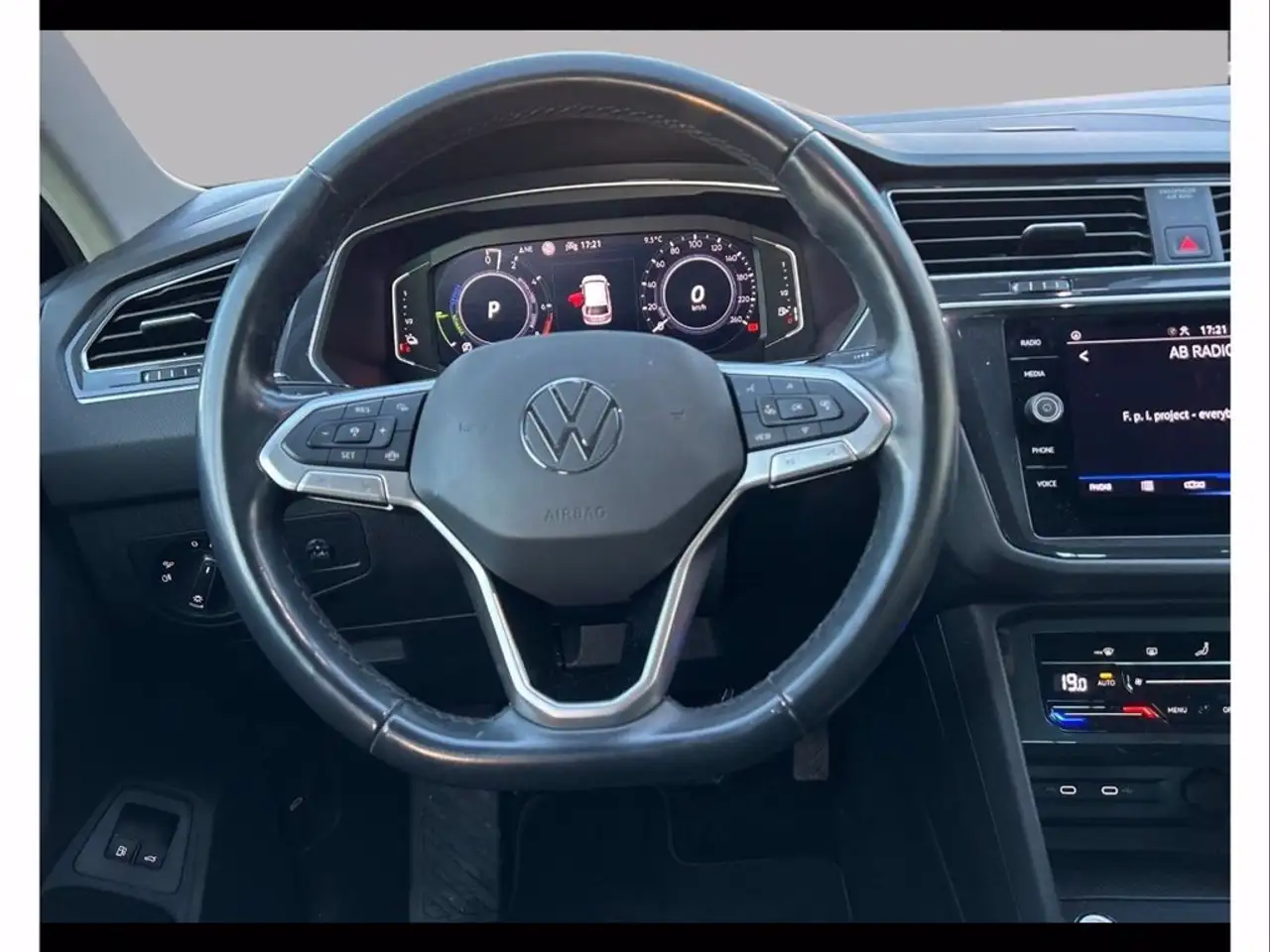 Volkswagen Tiguan 1.4 tsi eh elegance dsg 8