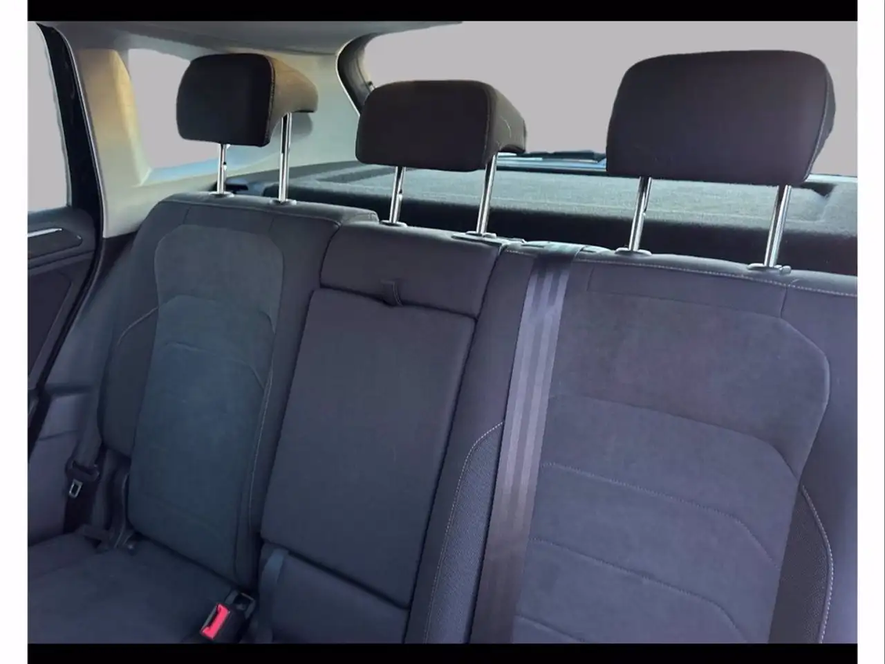 Volkswagen Tiguan 1.4 tsi eh elegance dsg 10