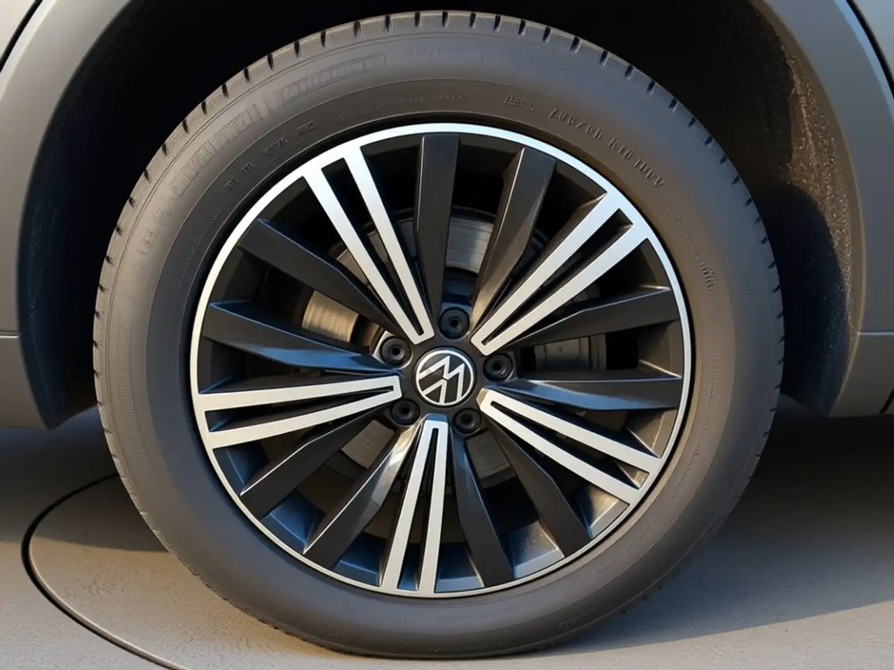 Volkswagen Tiguan 1.4 tsi eh elegance dsg 12