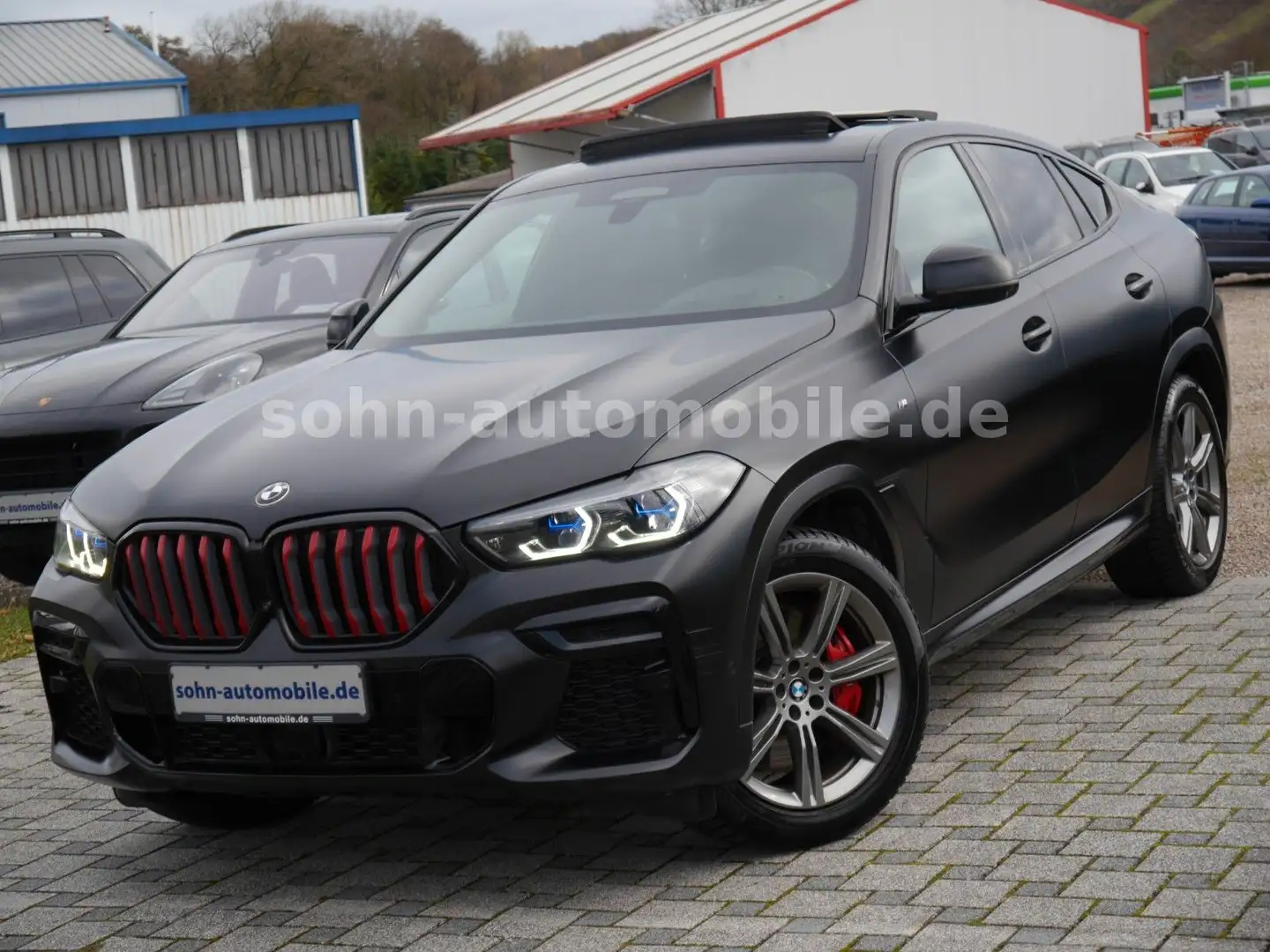 BMW X6 xDr 40d M-Sport EDITION BLACK VERMILION 2Achs Negro - 1