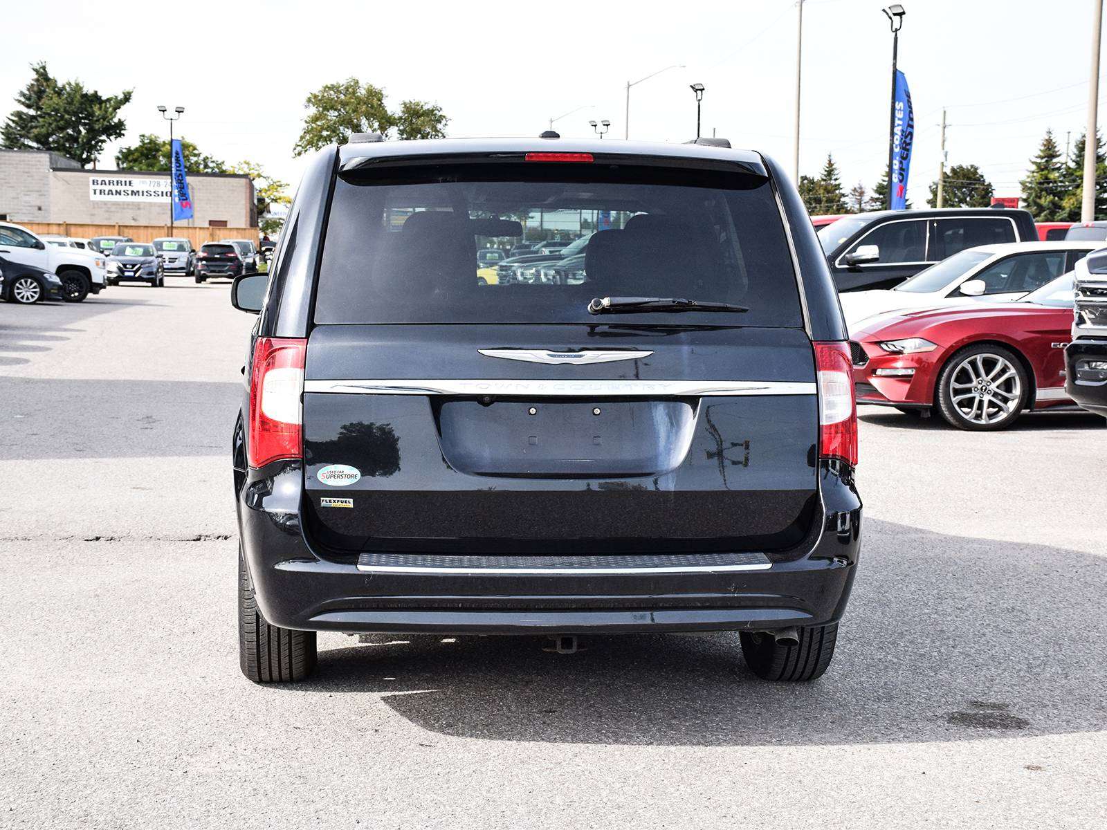 2016 Chrysler Town & Country Touring ~Nav ~Heated Leather ~Sunroof ~Camera — photo 5
