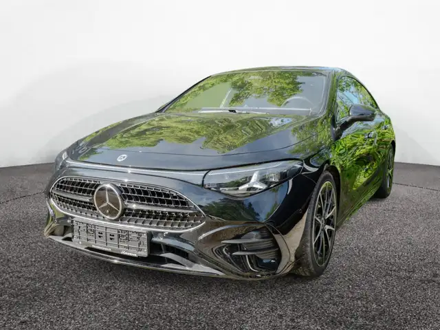 Mercedes-Benz Cla view 2