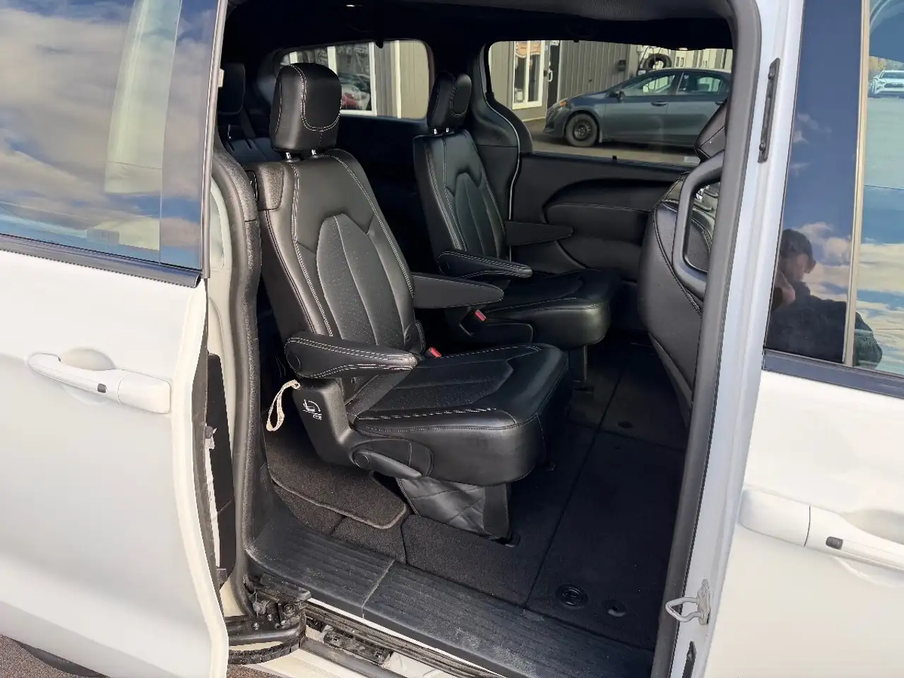 Chrysler Pacifica снимка Chrysler Pacifica