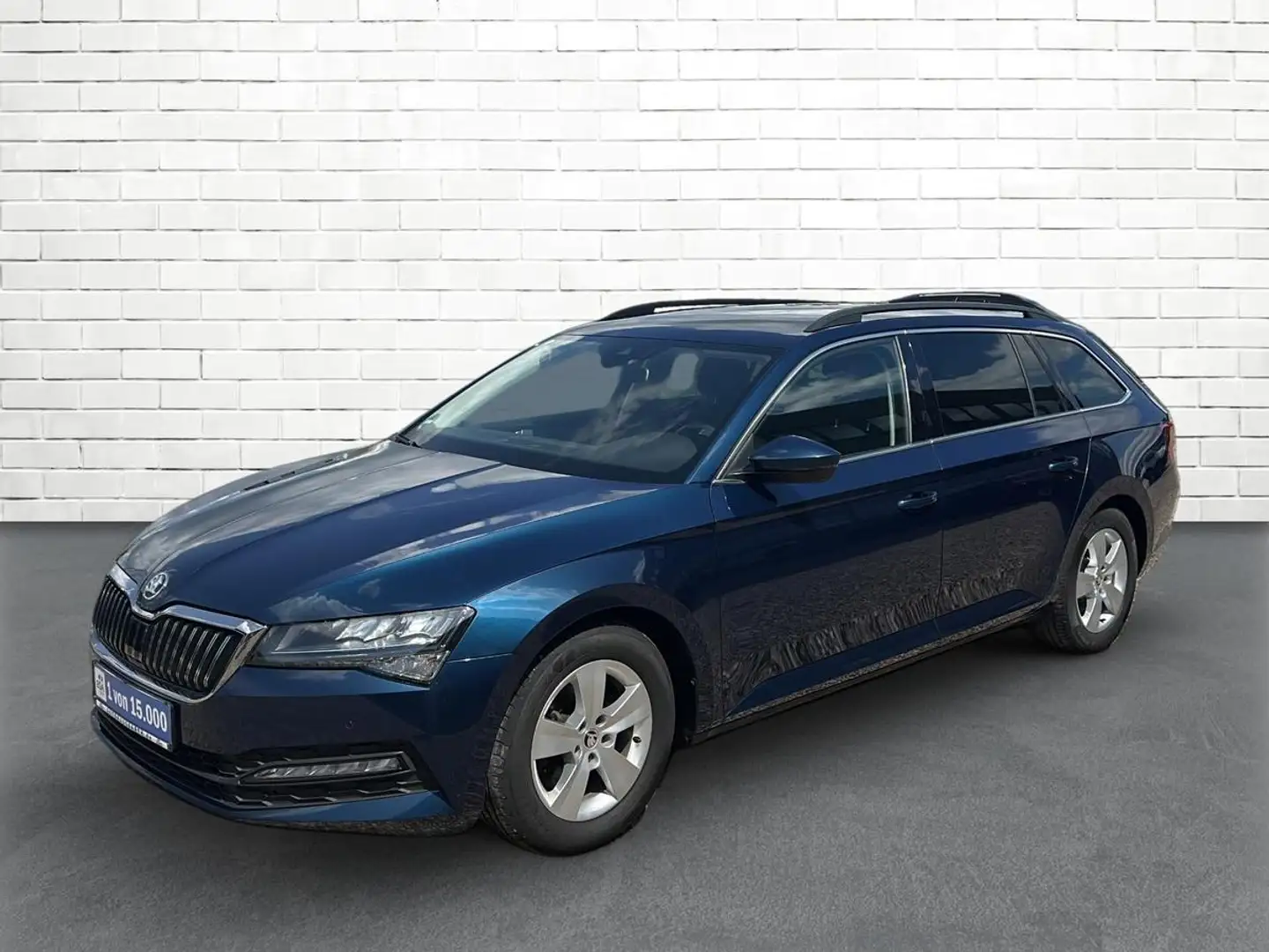 Skoda Superb Combi 2.0 TDI Ambition *LED*Navi*DSG*SHZ* Bleu - 2