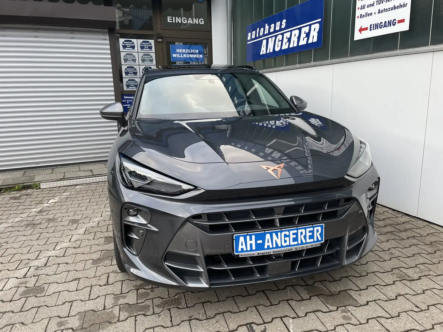 CUPRA Terramar 2.0TSI 150kW 4Drive AHK, Head UP, Panodach, 5J GA Schwarz - 1