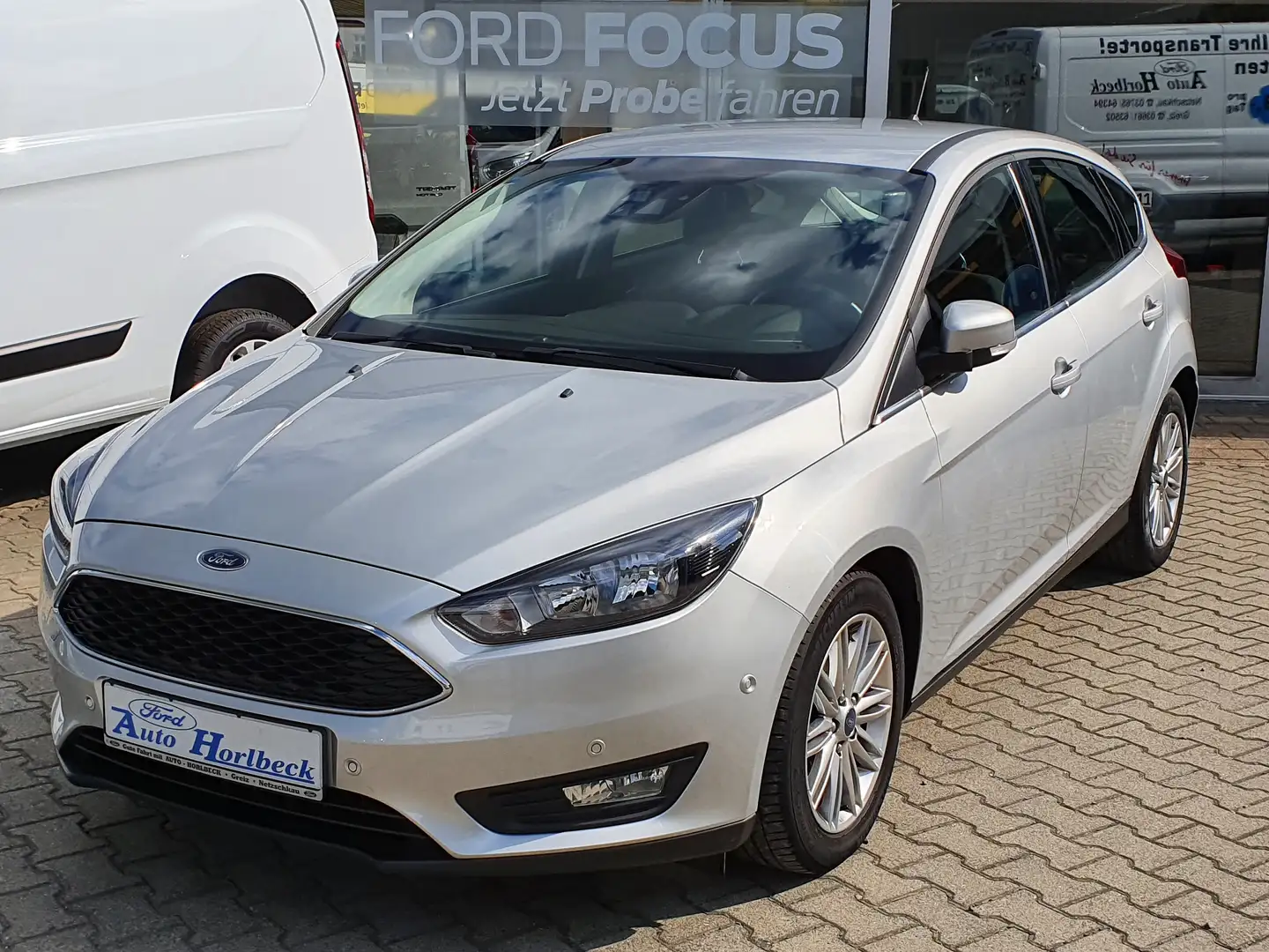 Ford Focus Cool&Connect/Automatik/Winter-Paket/ Silber - 1