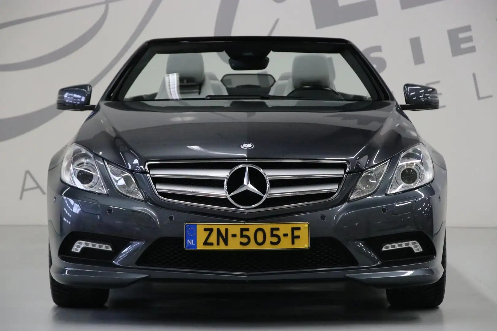 Mercedes-Benz E 200 Cabrio CGI Elegance/ AMG-pakket/ Harman-Kardon/ Ai Grau - 2