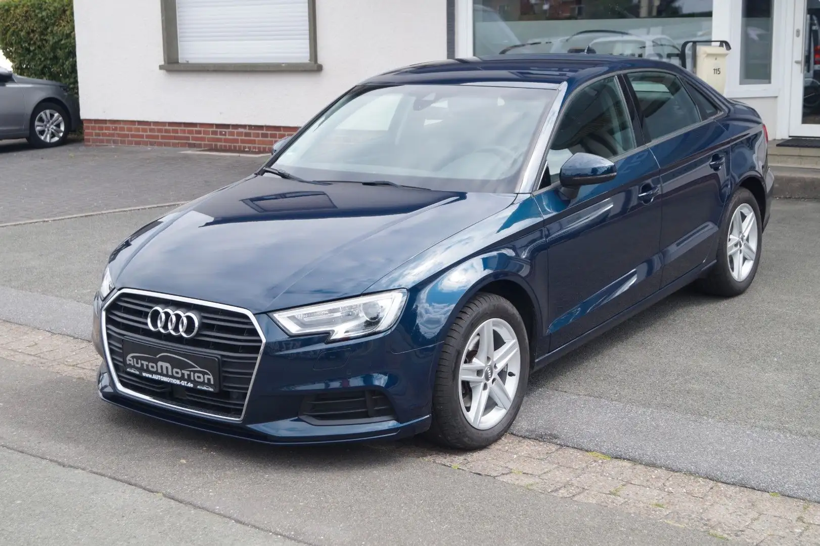 Audi A3 Limousine*V.-Cockpit*Bi-Xenon*Leder*Navi*RFK* Blauw - 1