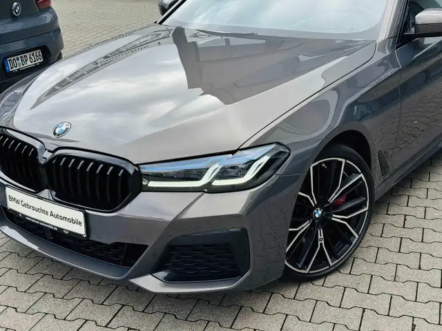 BMW 5 Series view 2