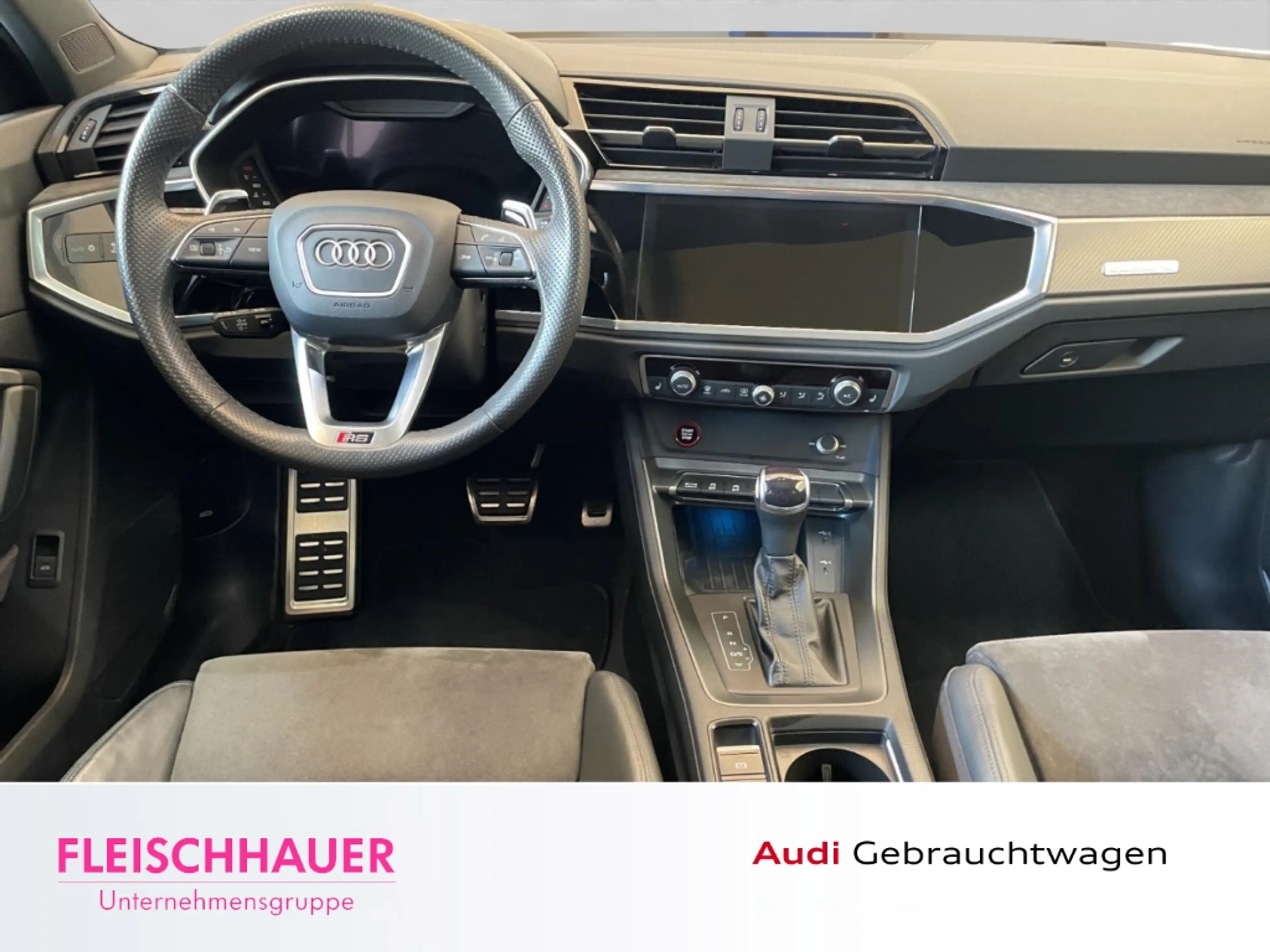 Audi RS Q3 2,5 TFSI Sportback quattro Navi LED Pano CarPlay T — photo 11
