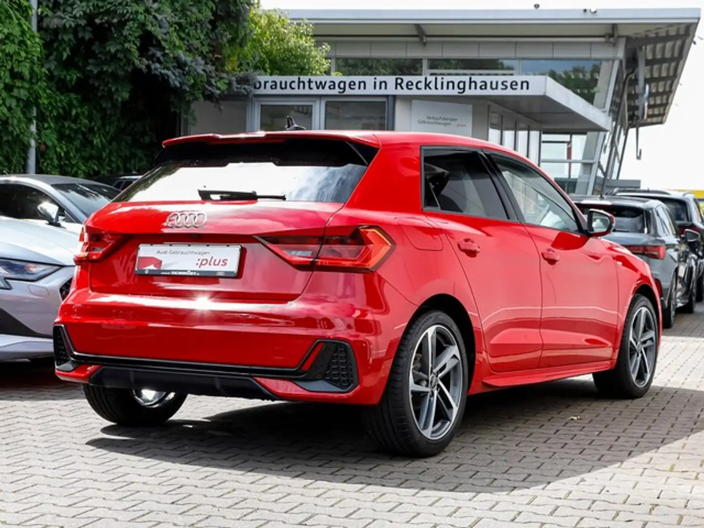Audi A1 Sportback 35 TFSI S line LM17 LED Navi+ Kamera ... Rot - 2